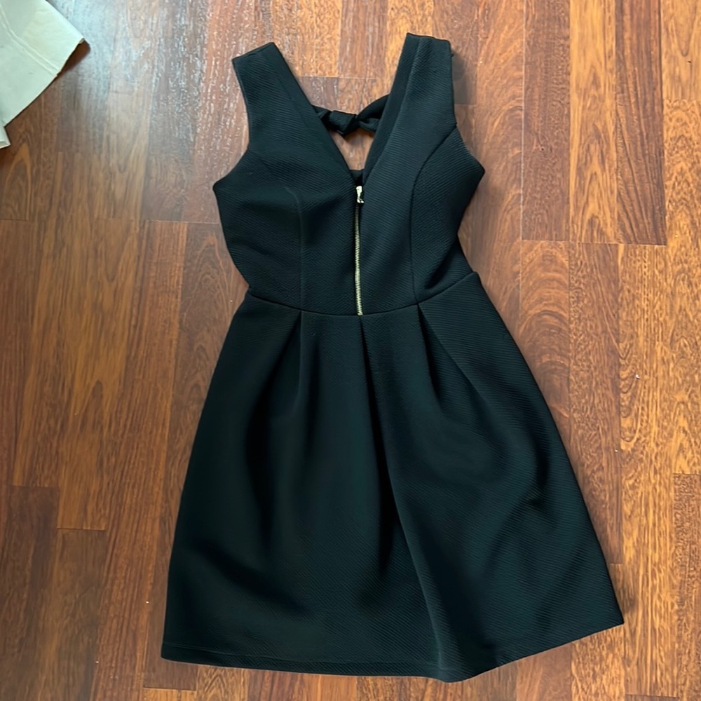 Black wedding guest dress from Guess. Only worn once great condition
